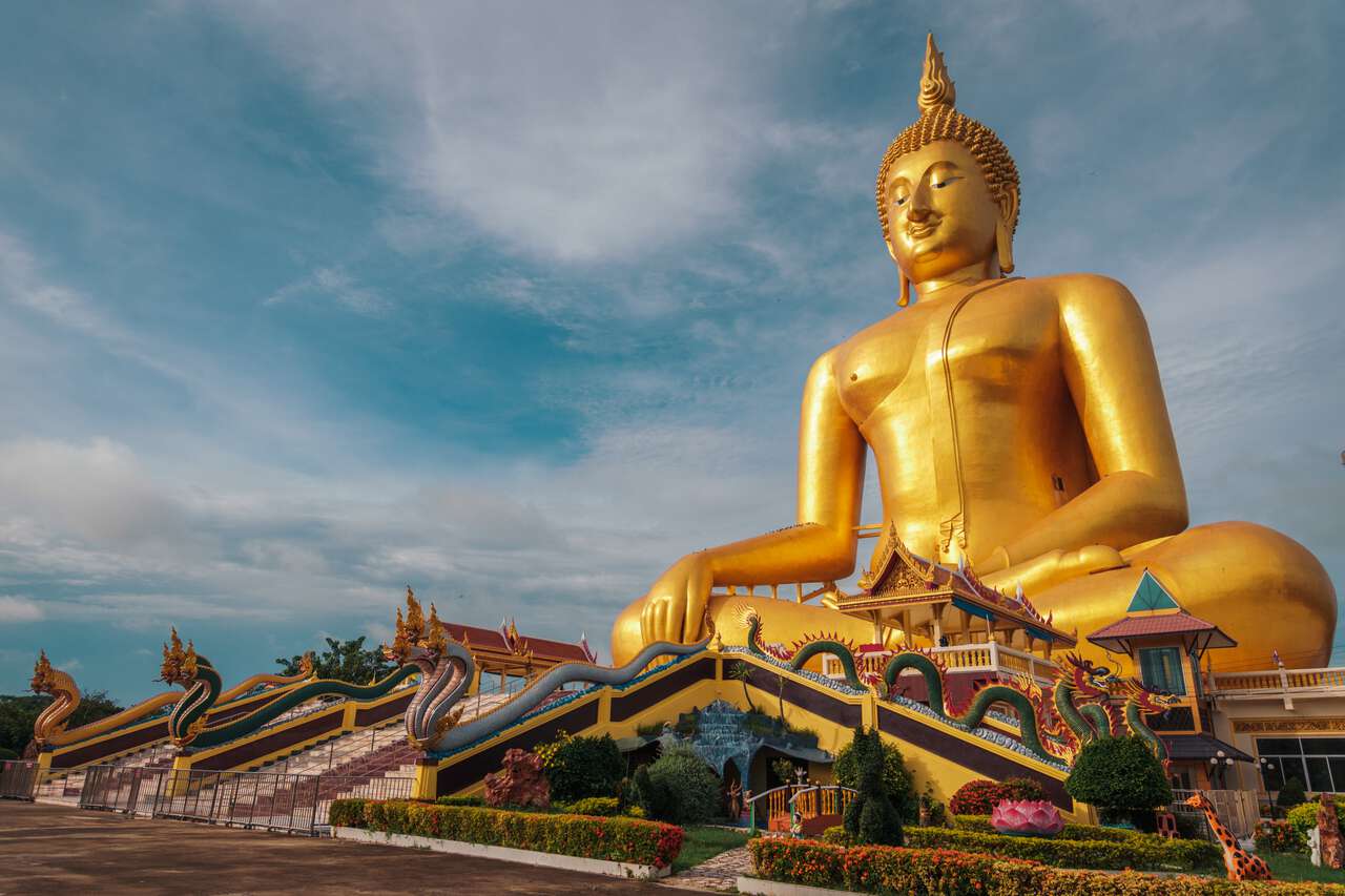 Capture the vibrant beauty of Ang Thong’s Buddhist heritage